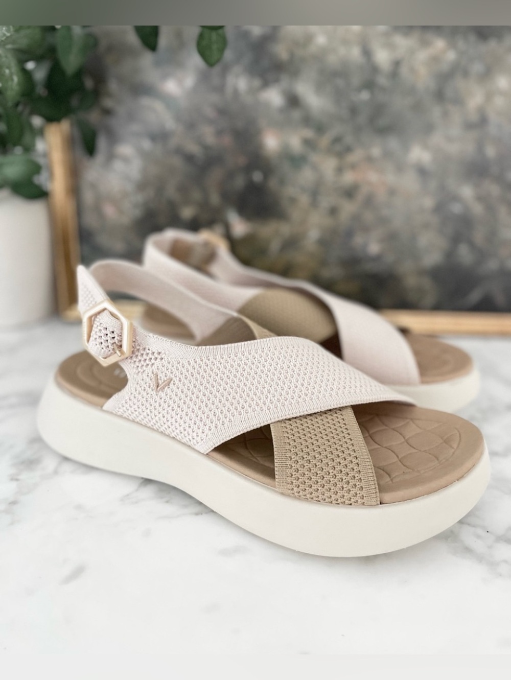 Vivaia Kara Adaptall Sandals Size 8.5 (39.5) Cream Nude Beige Walking Comfort - Picture 4 of 11